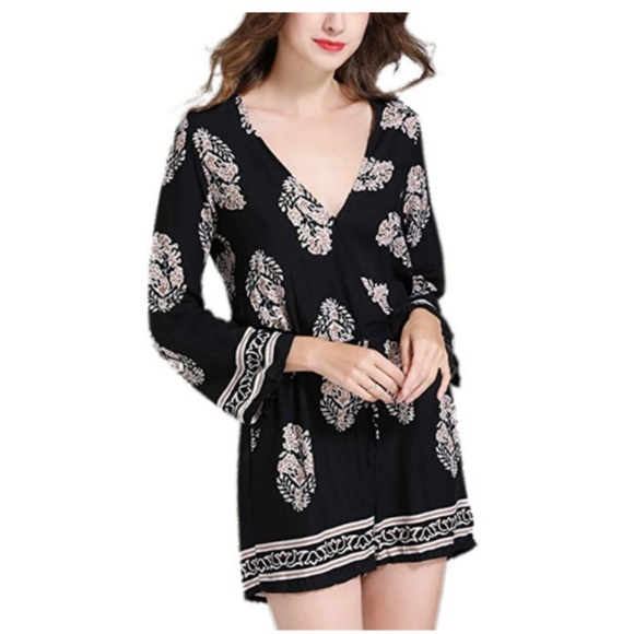 Pants - NEW WITH TAGS - Super Black Patterned Romper